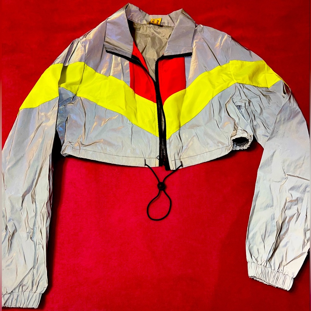 Reflective crop jacket 🩶💚🩷